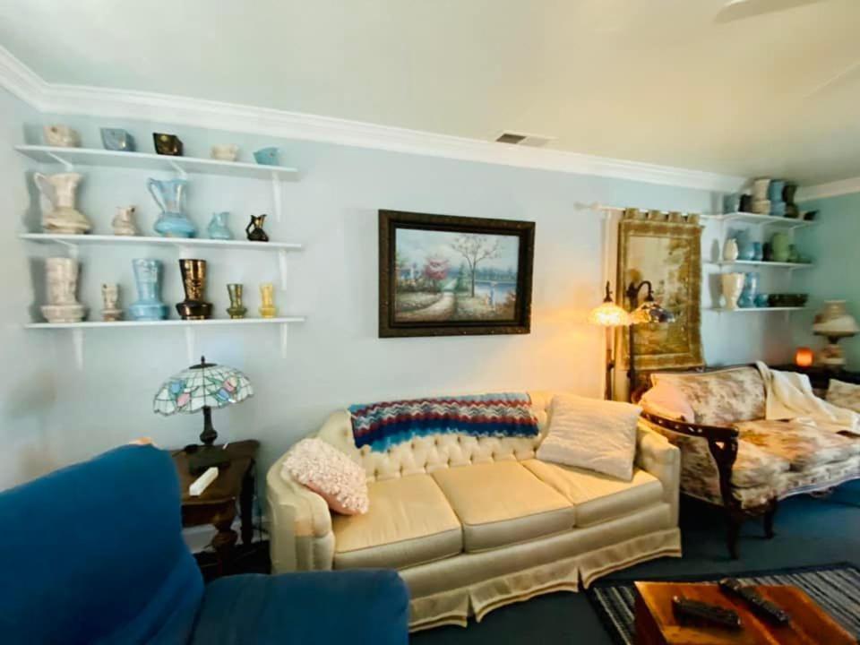 1 Mile To Fort Sill! The Carolebelle Cottage Sleeps 8 With Hottub,Grills,Firepit Lawton Exterior photo
